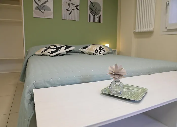 Volta B&B Imola – letto, primo piano
